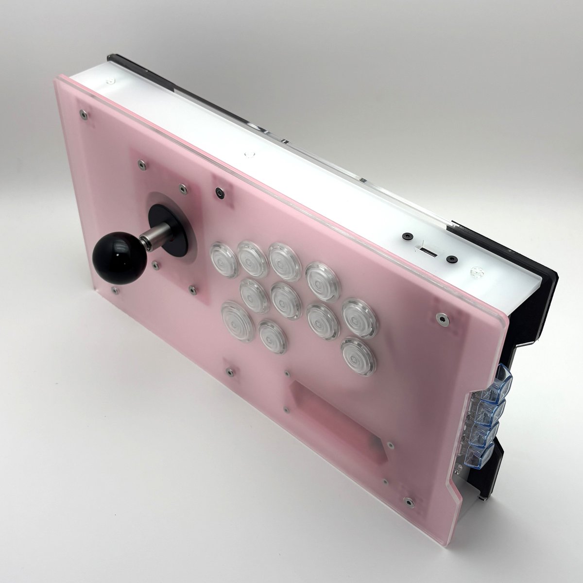 fruitsfactoryjp's tweet photo. #Frucon
Layout : SA-2
Size : Wide / 360mm x 195mm
Base Panel : D-715M
Side Frame : 04. Opal
Keycap : 35. Cat Clear Blue
Connector : FB.2

Base Panel Cut : Hexagon + Circle
Tag : Type-B
Tag Color : ST-HP018 Happy Pink
Lever Spacer Color : ST-HP018 Happy Pink

FB.2 + Wiring / Sleeved : 17. Black White Black
PWS Parts : PWS Blaze Spark Clear set

Weight : 1.5kg
Region : North & Central America / U.S.