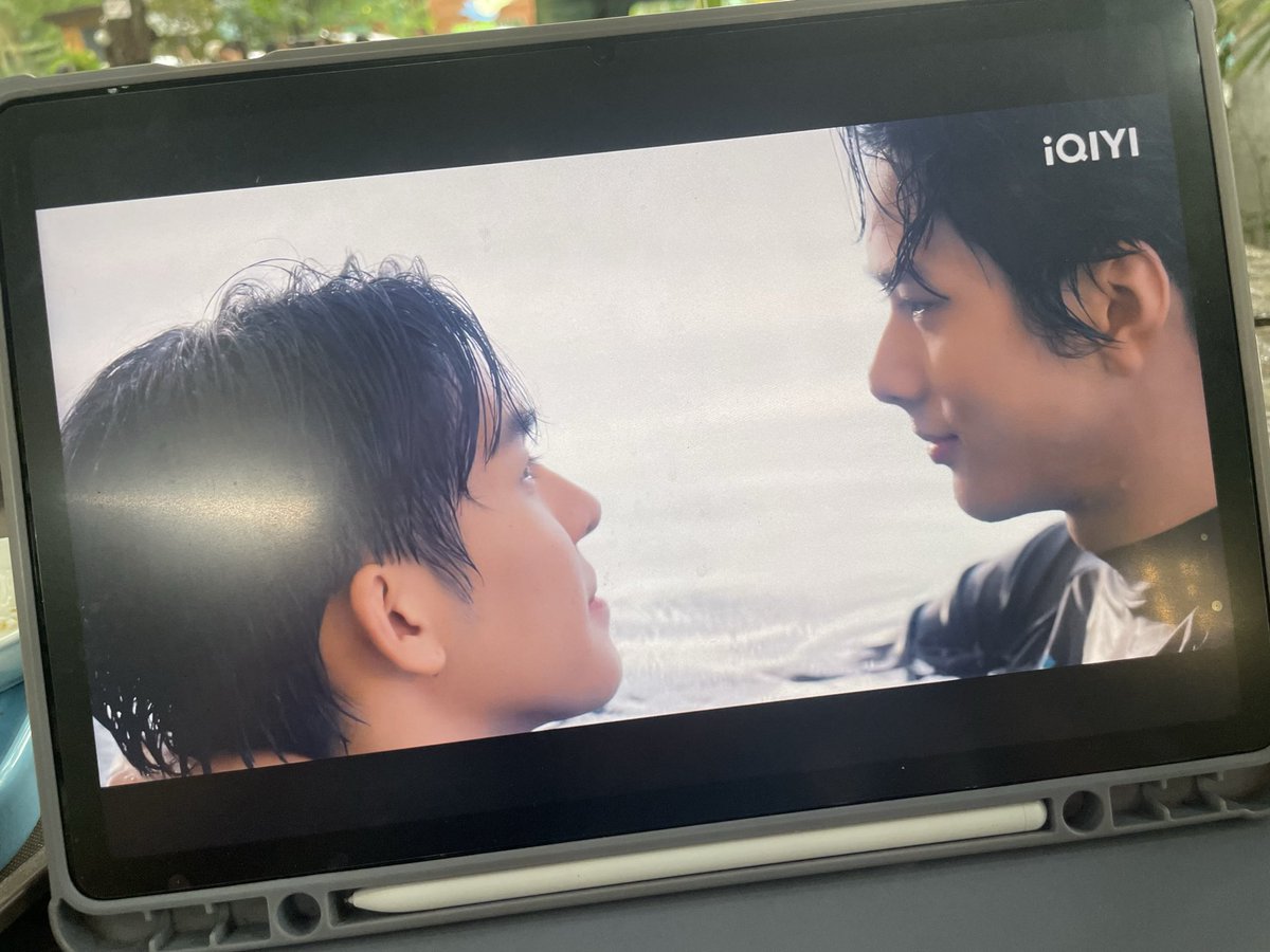 yoursef_withyou's tweet photo. omygod the chemistry between #thirdwan is also 🔥 wdym every cast in the deep between us has chemistry except for #thirdnine 😭 https://t.co/iL1B4dQtEL