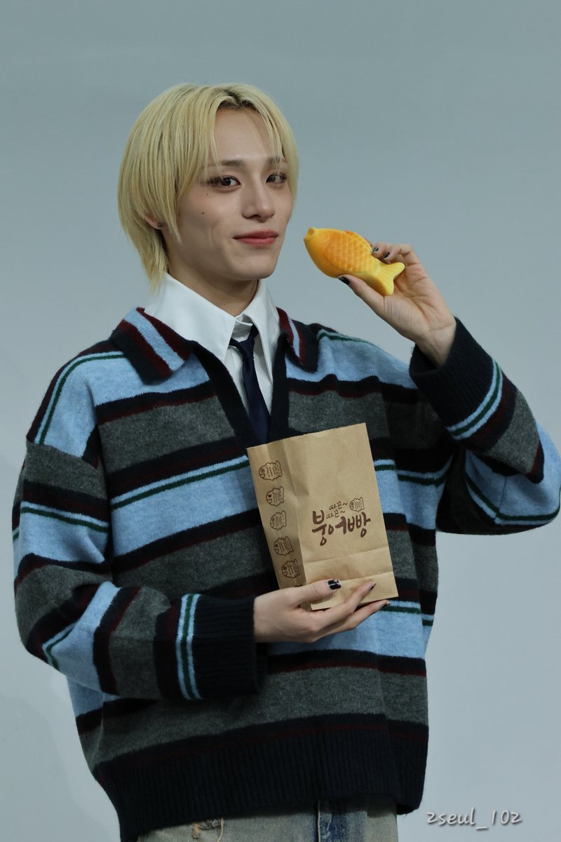 2seul_102's tweet photo. 261004 애플뮤직

따끈따끈 붕어빵 https://t.co/CedC2l9Qi3