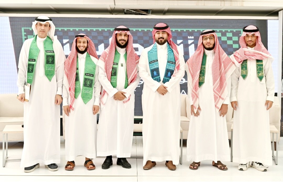 almaghloth5's tweet photo. مشاركتي في برنامج احتفالات محافظة الاحساء وجامعة الملك فيصل باليوم الوطني السعودي تحت شعار " عزنا بطبعنا " https://t.co/u4K0YTeiy7