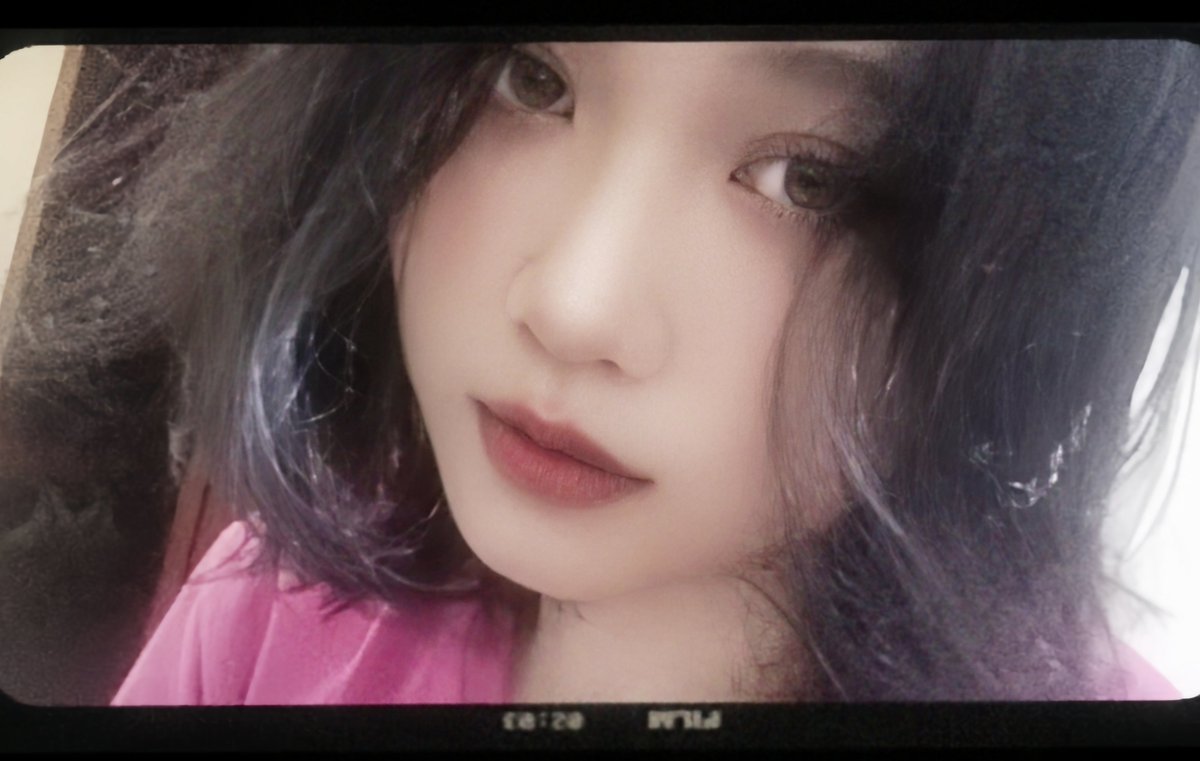 likeblueseaa's tweet photo. i'm flirting with u, u idiot https://t.co/RAyM16oE7c