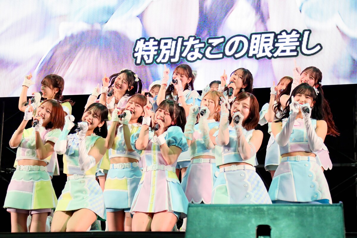 natalie_mu's tweet photo. AKB48
69枚目のシングルリリース
https://t.co/sIceZgkKX8

センターは3作連続で伊藤百花
前田敦子以来16年ぶりの快挙✨️

#AKB48 https://t.co/Ti74vPLV0B