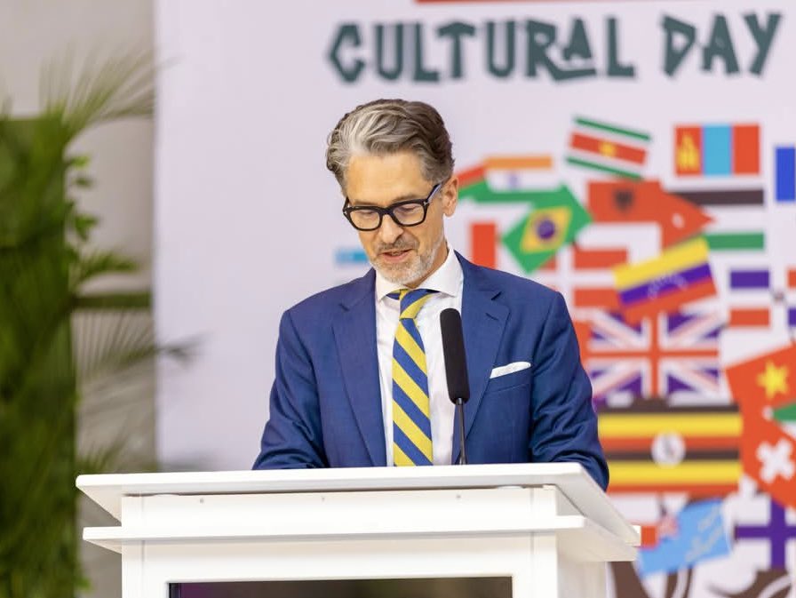 JanSadek's tweet photo. Yesterday, at @KabojjaSchool’s Cultural Day, I spoke about an idea at the heart of the European Union: unity grows when we respect our differences. Uganda’s cultural richness is a strength. Young people who learn to listen across cultures will help shape its future. https://t.co/h8ZWBlFhjB