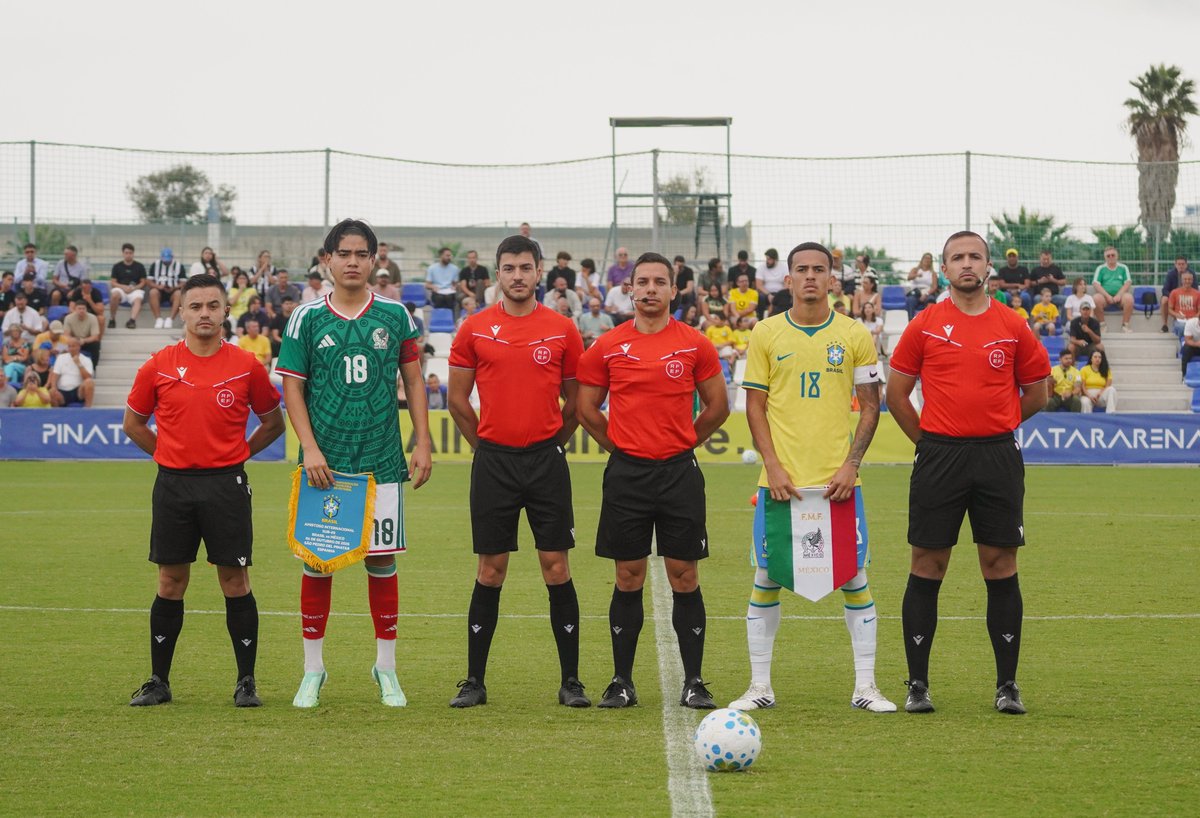 PinatarArena's tweet photo. ⏰ INICIO ✅ https://t.co/86LTmujAkH
