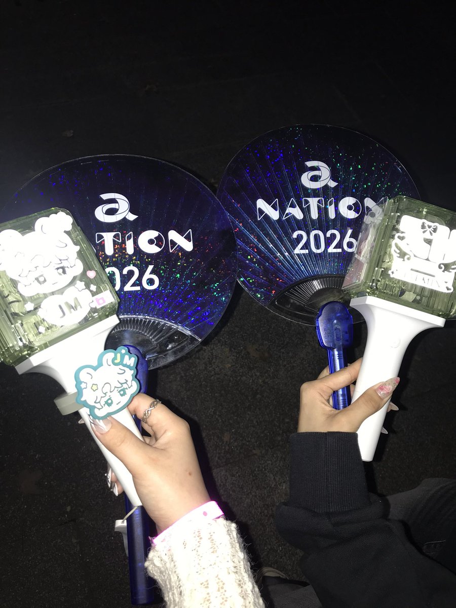 n813a_'s tweet photo. a-nation楽しかった♬.*ﾟ!! https://t.co/ApZsuQ7lEb