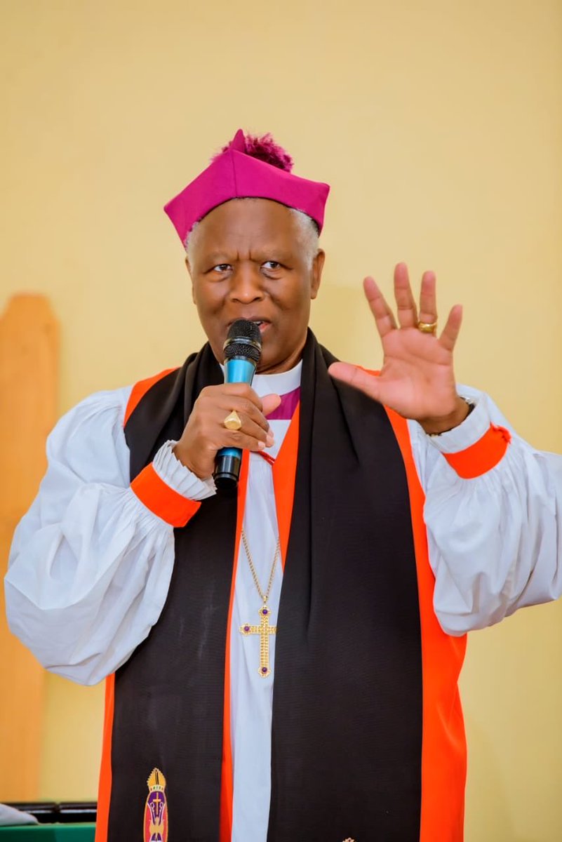 anglicanchurchR's tweet photo. After a series of Farewell trips, that started with the Diocese of Shogwe, Butare and Kibungo diocese,   the outgoing Anglican Primate made his ministry visit to the Diocese of Nyaruguru https://t.co/u1FnWqtrOs