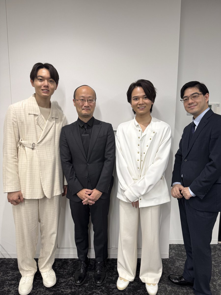 watanabe_1984's tweet photo. ①お疲れ様でした
②金井くんもいたので聖学院の同窓で

noteでの図面を使った詳しい振り返りは夜中に上げます！

#渡辺明vsS6 https://t.co/zXD7NJM9wp