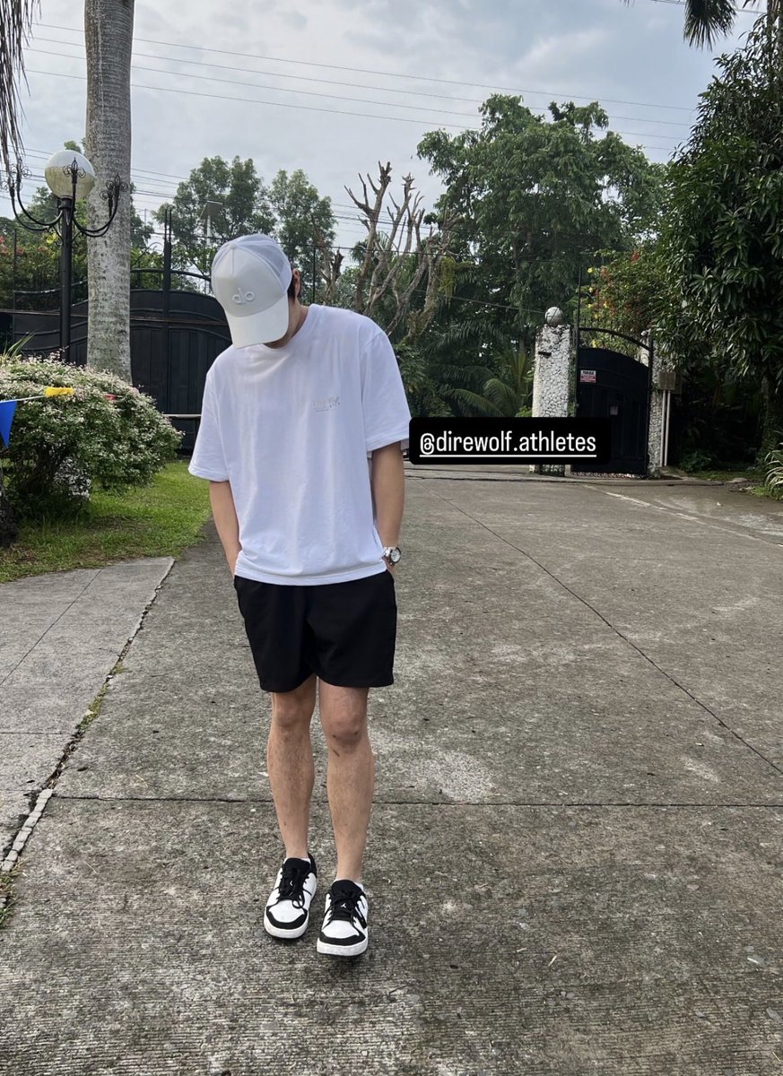 k5b09h's tweet photo. Pogi ng jowa ko❤️ happy bf day haha https://t.co/maGJSTCk81