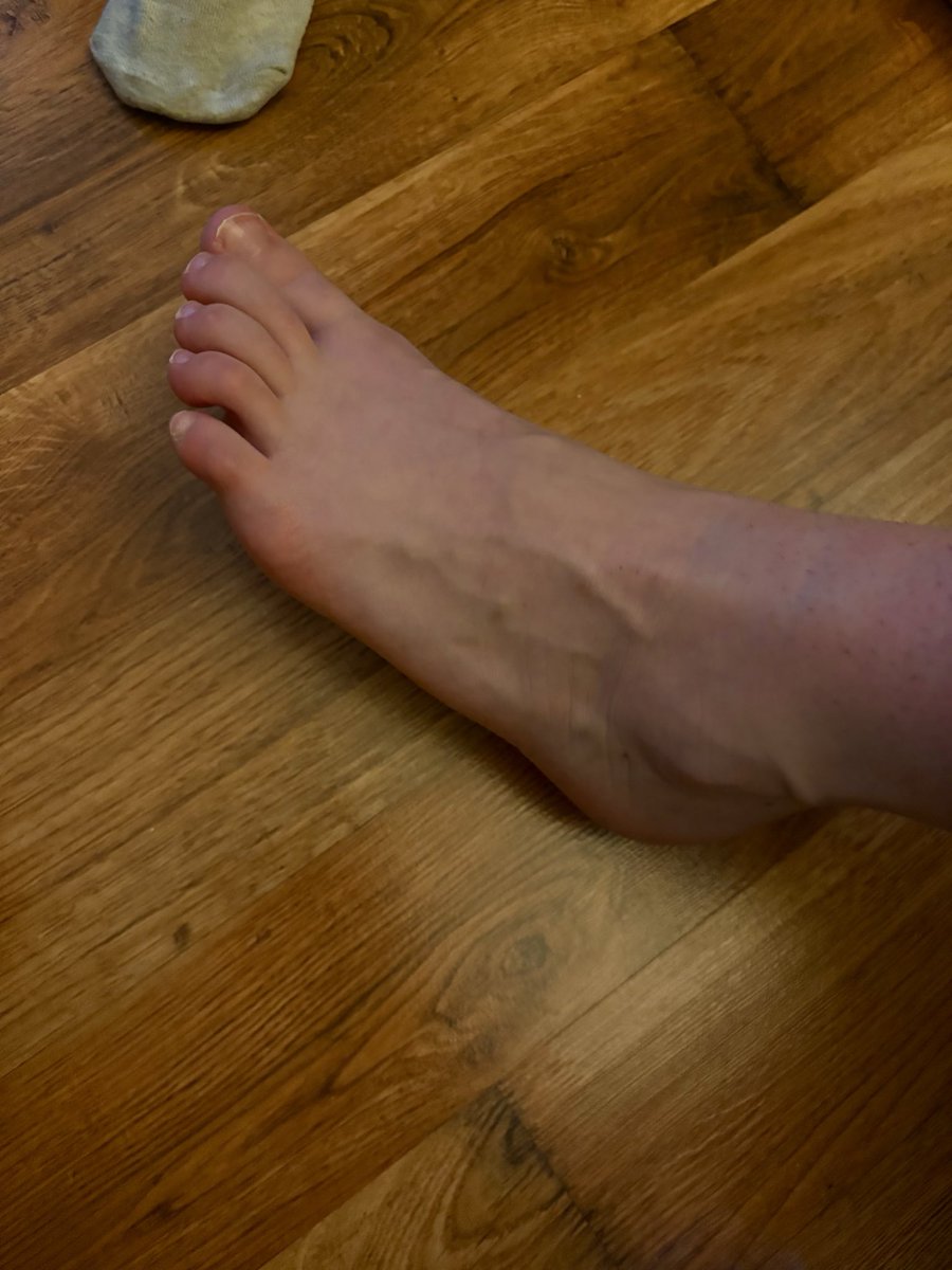 Roxifindom2's tweet photo. Possałbyś grzecznie? I grzecznie opłacał Pani zakupy? Zgłaszaj się beciaku 😈💦 @FindomPolish @dommes_rt  @rt_domm  @dev_oted @PolskiFindom @royalfemdomm  @PolishFootSlave @biznesmenel #findom #cuckold https://t.co/3aJVeA1uRi