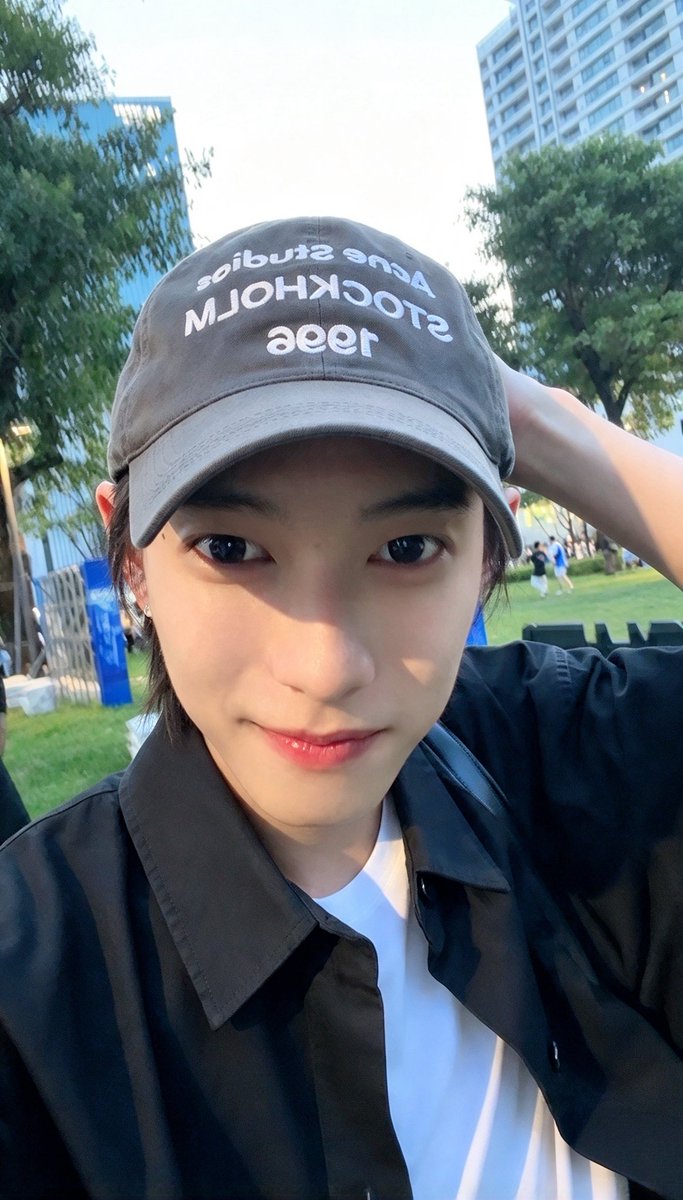 vviechen's tweet photo. Miss you so much 
#ppoohkt  @ppoohkt https://t.co/9pck3cUT4o