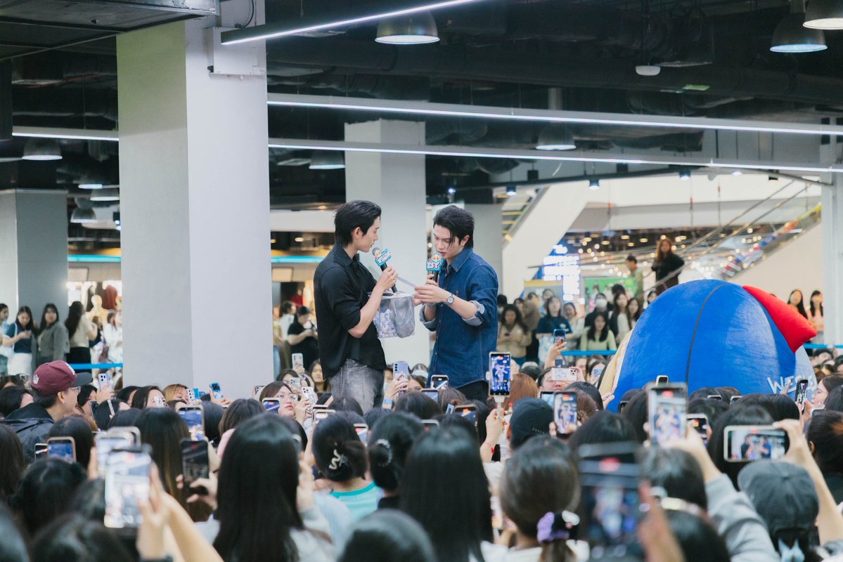 YouManiacSeries's tweet photo. บรรยากาศกิจกรรม You Maniac : BLIND DATE 💞 ขอบคุณทุกคนที่มาร่วมสนุกกันมากๆ เลยนะคับ #YouManiacSeriesEP6

“You Maniac เดี๋ยวจะรักซะให้บ้า” ❤️‍🔥
ทุกวันเสาร์ เวลา 20:30 น. ดูทีวี ช่อง GMM25
ดูย้อนหลัง แอป oneD ที่เดียว เวลา 21:30 น.

#GMMTV https://t.co/jMww66WmJR