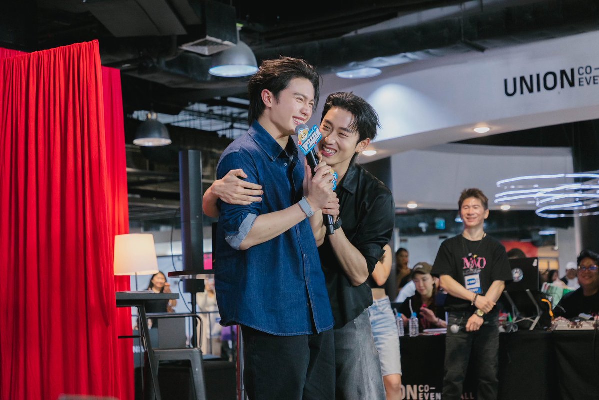 YouManiacSeries's tweet photo. บรรยากาศกิจกรรม You Maniac : BLIND DATE 💞 ขอบคุณทุกคนที่มาร่วมสนุกกันมากๆ เลยนะคับ #YouManiacSeriesEP6

“You Maniac เดี๋ยวจะรักซะให้บ้า” ❤️‍🔥
ทุกวันเสาร์ เวลา 20:30 น. ดูทีวี ช่อง GMM25
ดูย้อนหลัง แอป oneD ที่เดียว เวลา 21:30 น.

#GMMTV https://t.co/jMww66WmJR