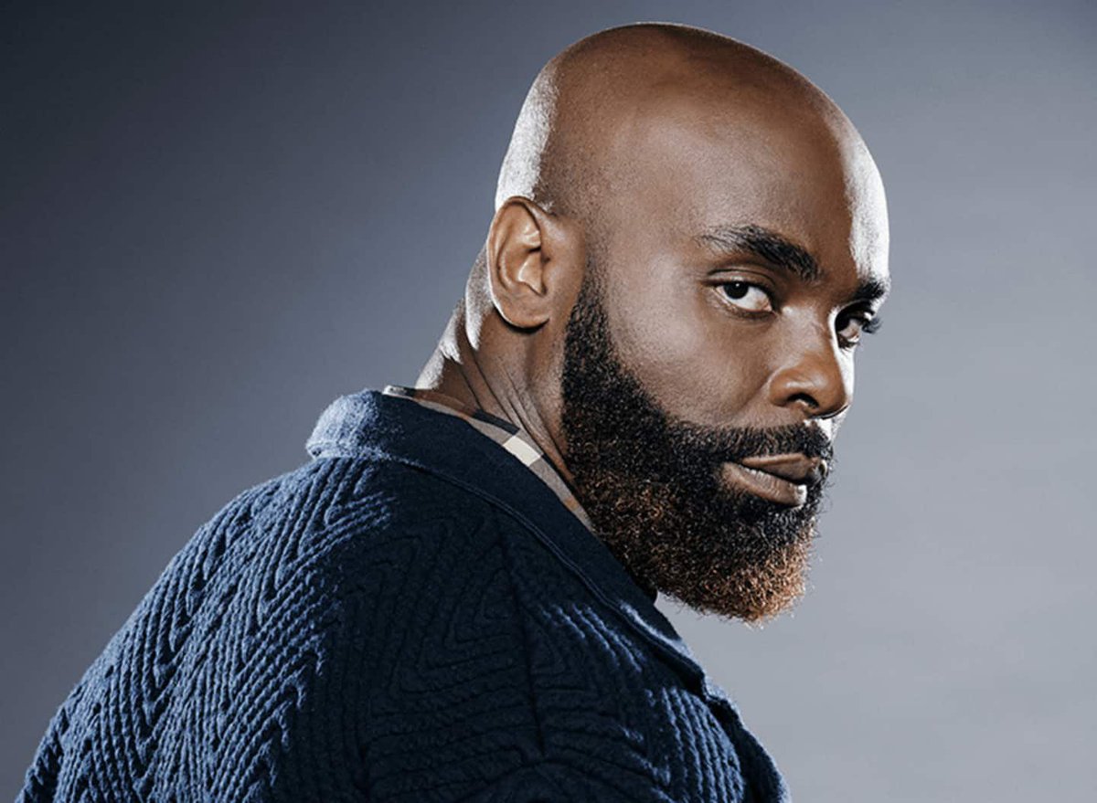 ImpactMediaFR's tweet photo. 🇫🇷 FLASH

KAARIS RATTRAPÉ PAR LES PAROLES DE "ZOO", 13 ANS APRÈS SA SORTIE 

Le rappeur sera jugé en 2027 pour injure à caractère homophobe, pour des paroles de son morceau sorti en 2013.

Deux passages sont visés : "J’encule Brandon et Dylan" et "Si ces pédés crament au napalm, j’veux la palme".

(Le Parisien)