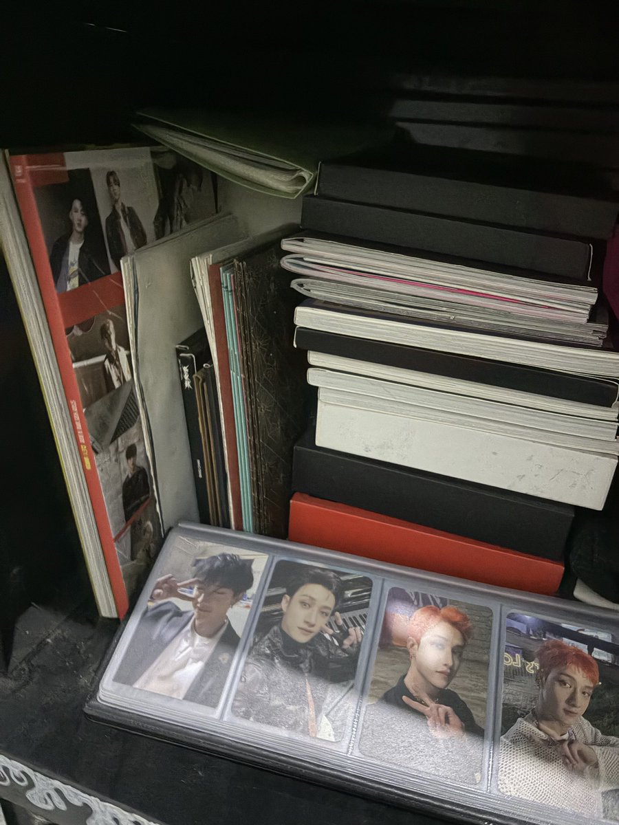 Linoyaatuan's tweet photo. Bantu repots dong guys, BU bngt album skz semua gini kalo take all 1jt fullset per album ada yg mau ga?? Bisa oren detail album nya boleh nanti by dm ya https://t.co/rMFokdllj2