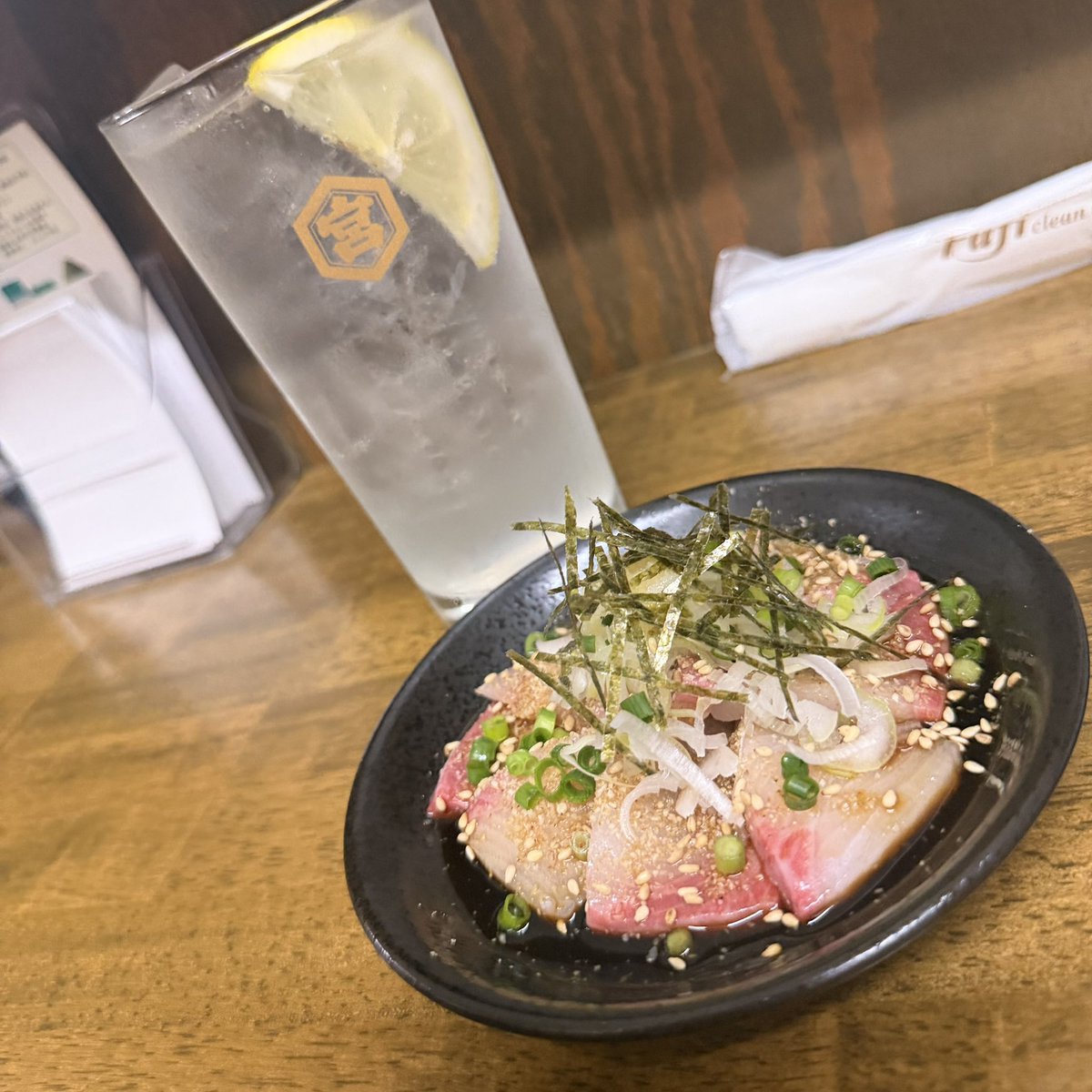 ground_works_88's tweet photo. そして、ハシゴ🤣 https://t.co/MqM7JJA9Cd
