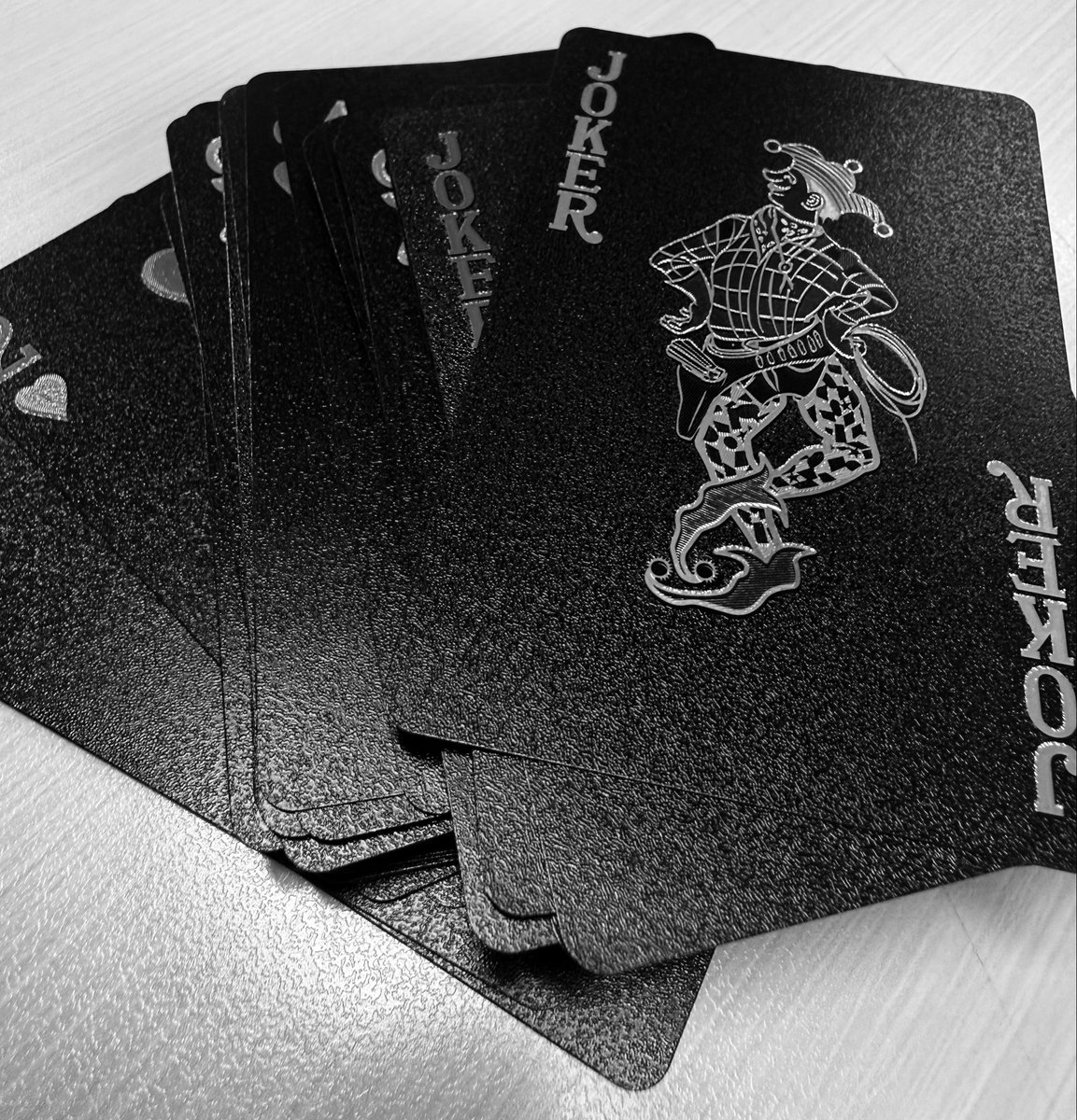 noxavyr's tweet photo. This is what cartomancy looks like with me. I read these 52 cards as little signs from the universe, then let the conversation flow wherever it needs to go.

No fixed script, no absolute predictions. Just the cards, the conversation, and whatever we might discover along the way. https://t.co/lZr5eH0CBy