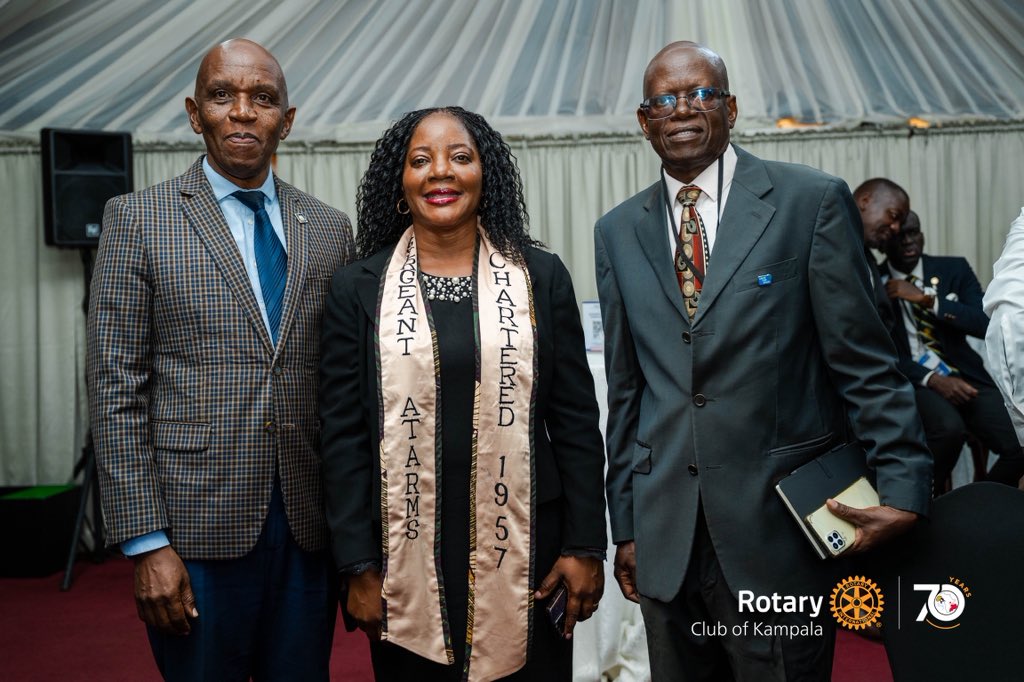 KampalaRotary's tweet photo. One picture with the Sergeant at Arms was clearly not enough. Sabrina Kitaka makes another appearance in the fellowship album.
#777Story #RCKampalaAt70 #RotaryEyamba https://t.co/FwtzZzN05d