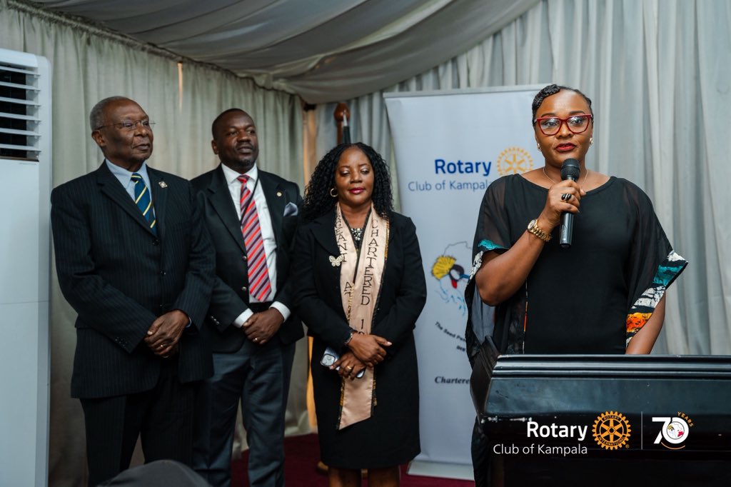 KampalaRotary's tweet photo. One picture with the Sergeant at Arms was clearly not enough. Sabrina Kitaka makes another appearance in the fellowship album.
#777Story #RCKampalaAt70 #RotaryEyamba https://t.co/FwtzZzN05d