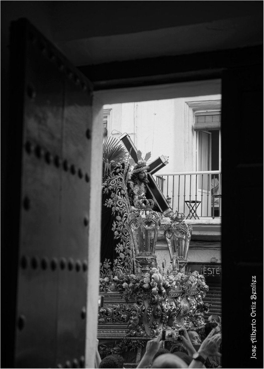 jaob_80's tweet photo. Vía Lucis extraordinario de Nuestro Padre Jesús de los Afligidos y María Santísima del Desconsuelo,con motivo de los 300 años fundacionales de la Hermandad.
Afligidos Cádiz 
Cádiz,19 septiembre 2026.
#afligidosydesconsuelo #petersterling 
@FOCOIS @cctvcadizmedia https://t.co/taWRTRvV8s