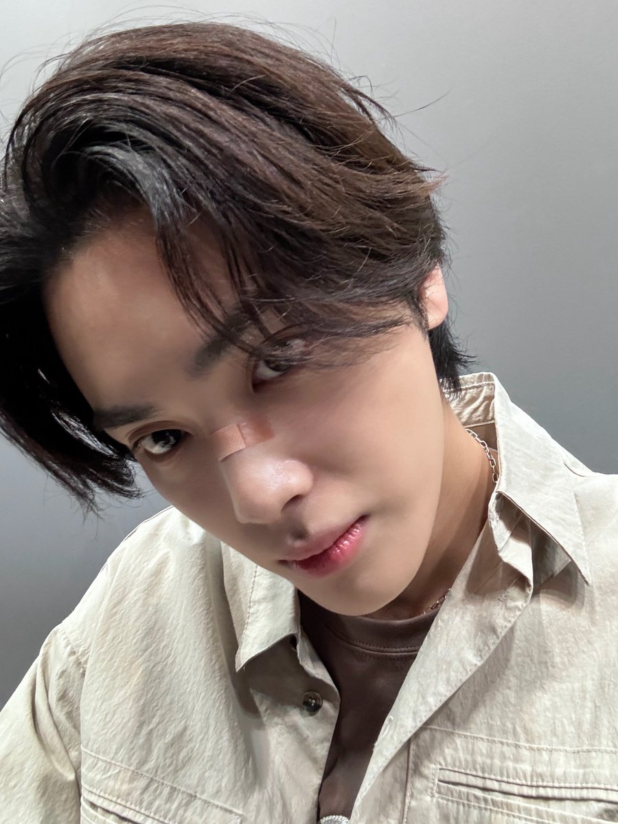 S2Sangyeon's tweet photo. Hope you don't suffer any more harm...🥲
#IStillSupportHaknyeon
#AlwaysWithHaknyeon
#AlwaysByHaknyeonsSide https://t.co/ZwaGW9hqVU