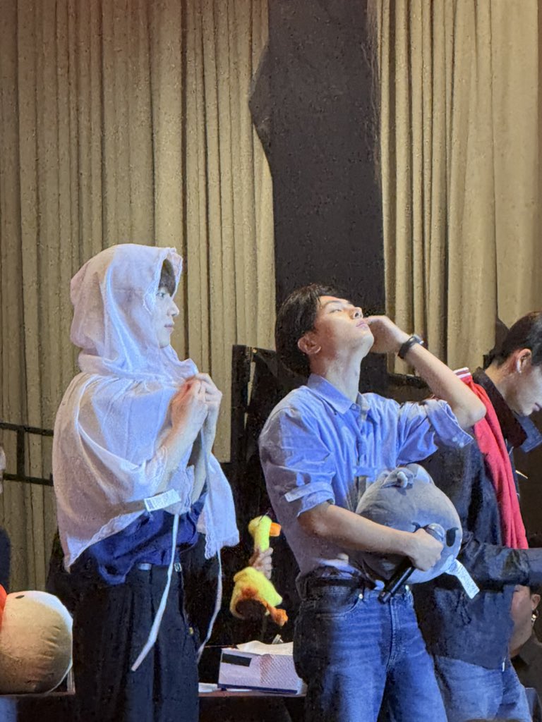 sunsunenthsts's tweet photo. Parang lahat kami nahiya magmura ehh😭 https://t.co/t4JY8lJ4u0