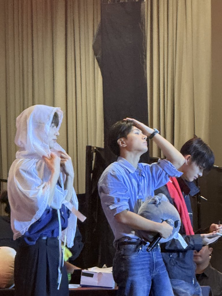 sunsunenthsts's tweet photo. Parang lahat kami nahiya magmura ehh😭 https://t.co/t4JY8lJ4u0