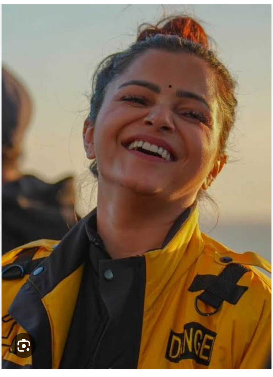 khabarshow's tweet photo. 🥹 Rubina Dilaik deserves so much more appreciation for what she did on Khatron Ke Khiladi 15.

This heartfelt note for rubina delaik a true champiom and a role modle for many women❤️
 
​Words are not enough to describe how amazing Rubina is. After giving birth to twins through a C-section, she came Khatron Ke Khiladi Season 15 after some time! 💥
 
​While many "fit" contestants gave up and aborted their stunts, Rubina stayed strong and performed like a total champion! 🔥
 
​Her journey was full of unfair moments:
 
​Targeted by contestants: People in the group continuously targeted her and sent her to elimination stunts. But every single time, she performed, won, and came back stronger! 👊
 
​Unfair Semifinal Stunt: Making her pair up with Harsh for the semifinal task was totally unfair. Everyone knows Harsh mostly aborted tasks, while Rithvik and Farhan were super strong. It felt like a setup to eliminate her! 💔
 
​If Rubina had performed solo, she would have Defenetly made it to the Top 
 
​After rocking in Bigg Boss, she proved in KKK15 what true strength looks like. She is a true role model for all women today. 🌟
#RubinaDelaik #KhatronKeKhiladi15
