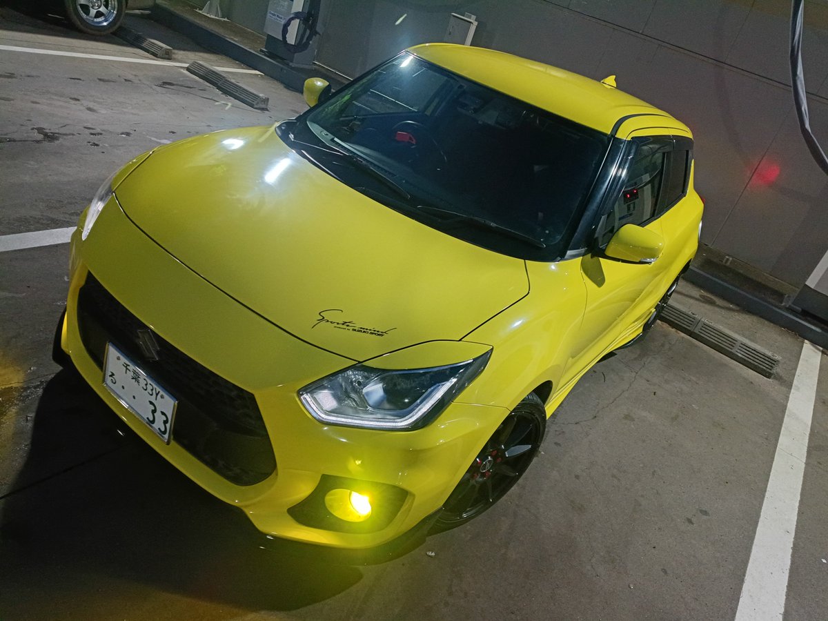 inidsuki's tweet photo. 雨続きだからか、今日、洗車する人多いのね。💦 https://t.co/FwS30ENrPe