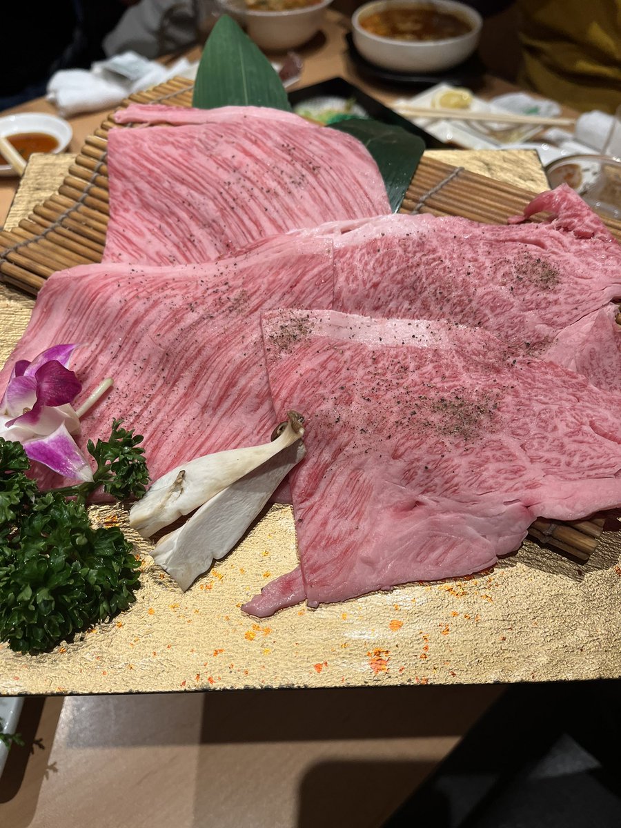 tomosukekun55's tweet photo. 今日はリブさんと焼肉🥩

大阪に来てくれたので、せっかくやし美味しいものを食べに。
いろいろ話しながらゆっくり食べて、楽しい時間でした😊

今日で帰っちゃうのはちょっと寂しいけど、
また遊びに来てなー https://t.co/Z2Ftzlrq2R