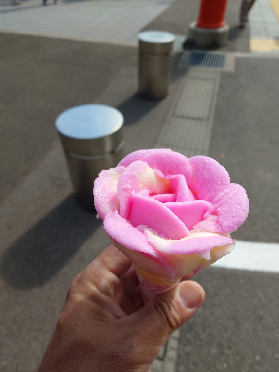 CenterIchi's tweet photo. @tomodachi0622 ババヘラアイス https://t.co/ue5i7MhBvV