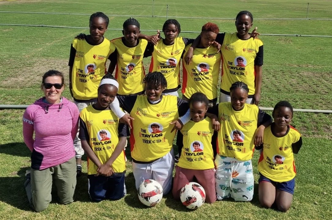 KitAid's tweet photo. Best of luck to everyone completing the Taylor Trek today! 🥾💪

We absolutely love seeing these photos from Namibia 🇳🇦 of Desert Queens FC proudly sporting their Taylor Trek T-shirts! 👕❤️

#TaylorTrek #GoodLuck #Namibia #DesertQueensFC https://t.co/QjgeUX2Ef7