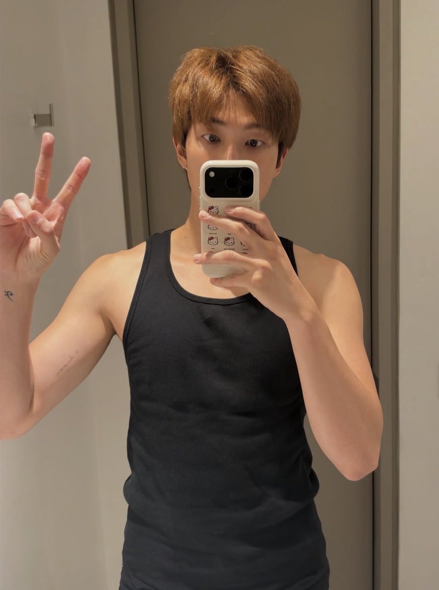 rmkooyg's tweet photo. namjoon i would go to war for you and that cute ass hello kitty phone case https://t.co/UlfnDrqKOD