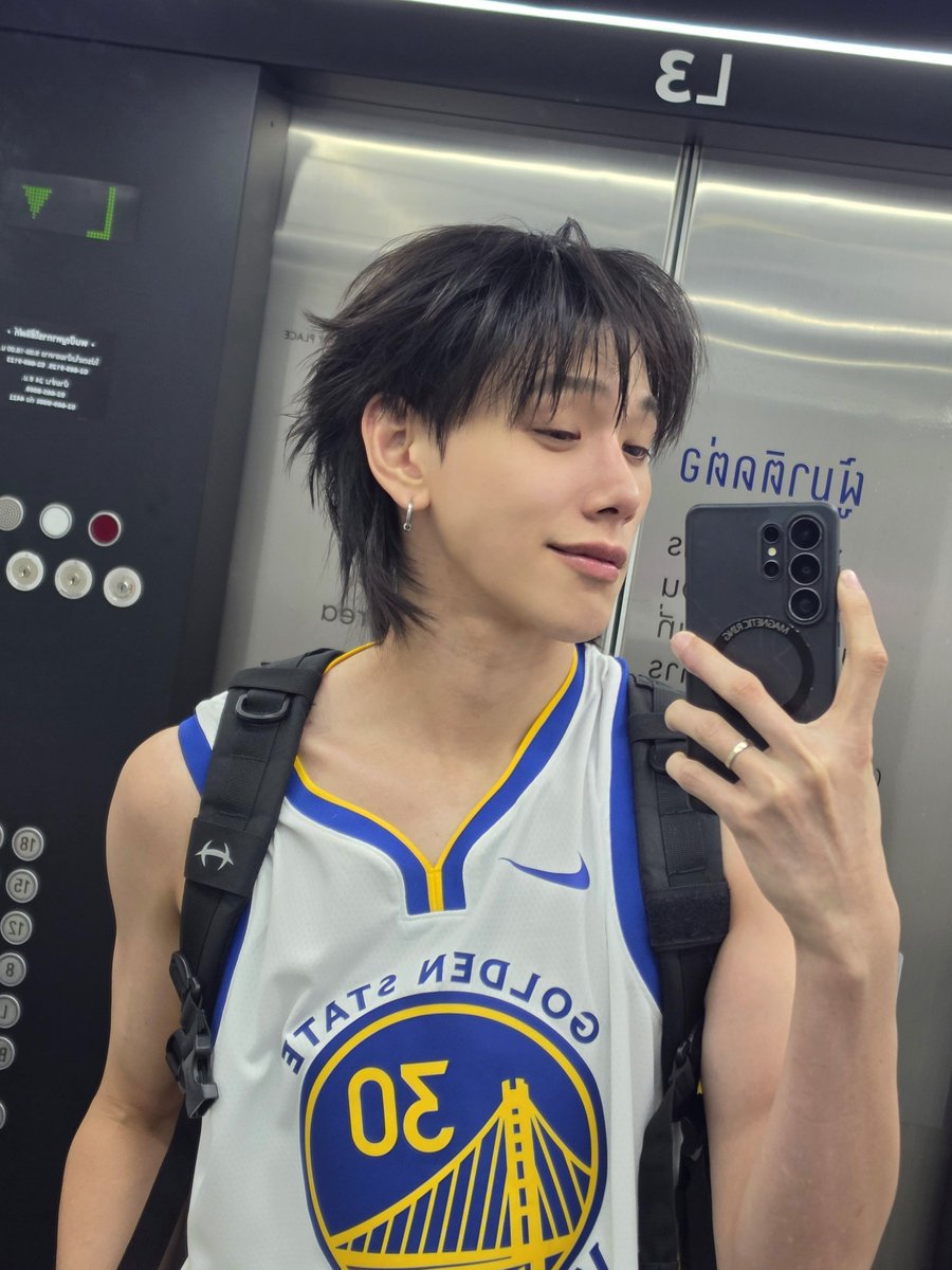 oueiija's tweet photo. My long hair ever https://t.co/qWvRACdlhg