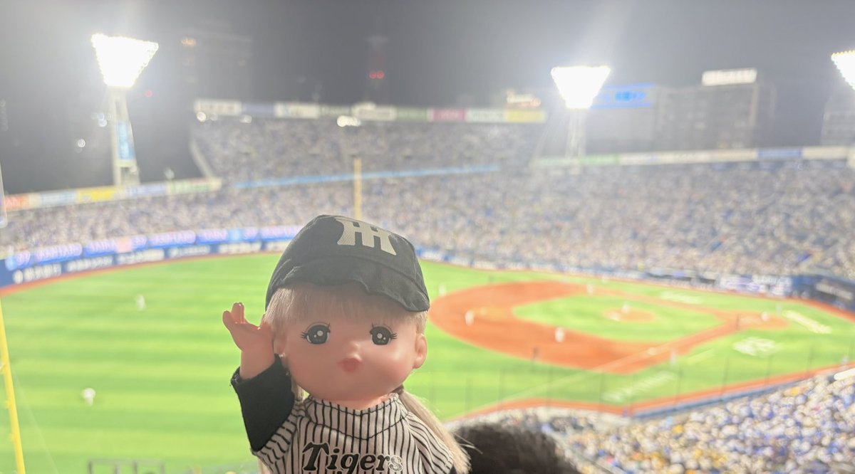 mellchan_dayo's tweet photo. ゆうしょう おめでとう…🎉

やきゅう みにきたよ⚾️ https://t.co/8djovkGFQE