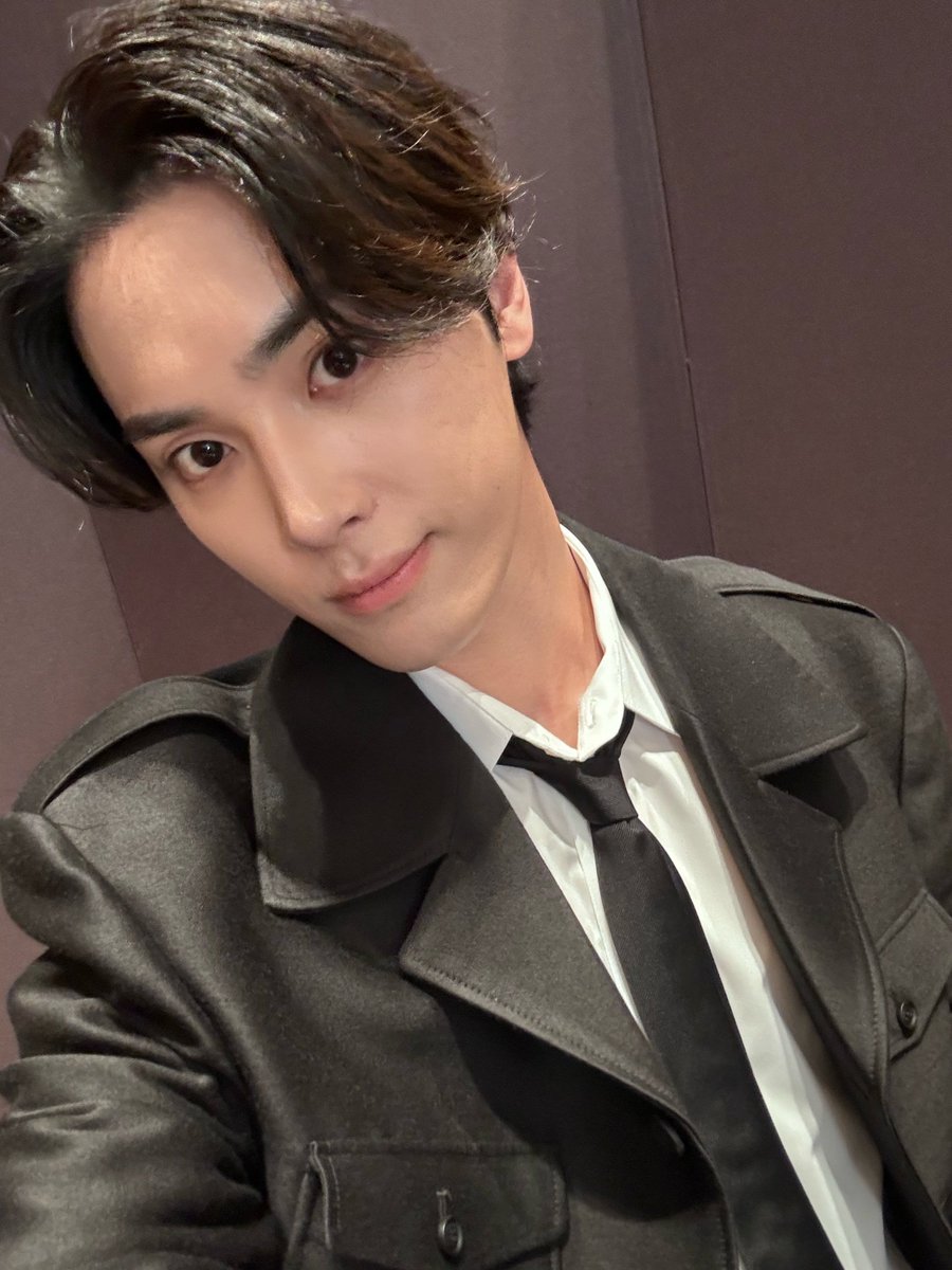 S2Sangyeon's tweet photo. Just imagine how cool you must look in court fighting for justice for yourself! ！！😍
#IStillSupportHaknyeon
#AlwaysWithHaknyeon
#AlwaysByHaknyeonsSide https://t.co/zXCEoyN1Sk