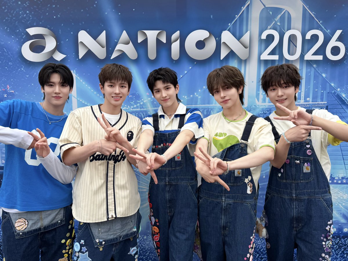 Official_VIBY's tweet photo. 「a-nation 2026」 Day2🩵✈️ 
TOMOの皆さん、たくさんの応援ありがとうございました✨️これからもVIBYをよろしくお願いします!!

@anation_navi 
#VIBY #バイビー
#anation2026
#anation #a_nation https://t.co/FBScOBHrsW