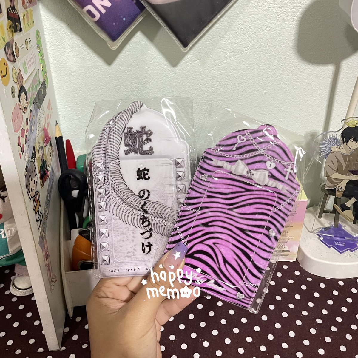 happymemoo's tweet photo. พร้อมส่ง / มือ 1 🩶⛓️🩹
♡ เฟรมการ์ดจากมาส SeeUSeeU
♡ ชิ้นละ 150฿ รวมส่งแฟลช
♡ สนใจ/สอบถามทาง dm👀
#ตลาดนัดเฟรมการ์ด #เฟรมการ์ด #cardholder #พรีออเดอร์ #พรีออเดอร์จีน #เฟรมการ์ดพร้อมส่ง #เฟรมใส่การ์ด https://t.co/SZBpZ1qEGi