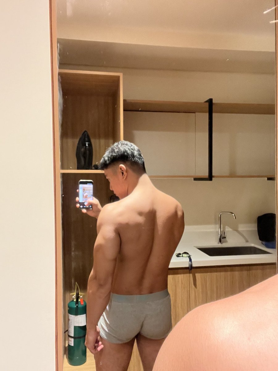 Bruceewayne887's tweet photo. Sleep - deprived
Schedule - full
Physique - LACKING

LIFE SUCKS DAWG https://t.co/zfHJIWPoOj
