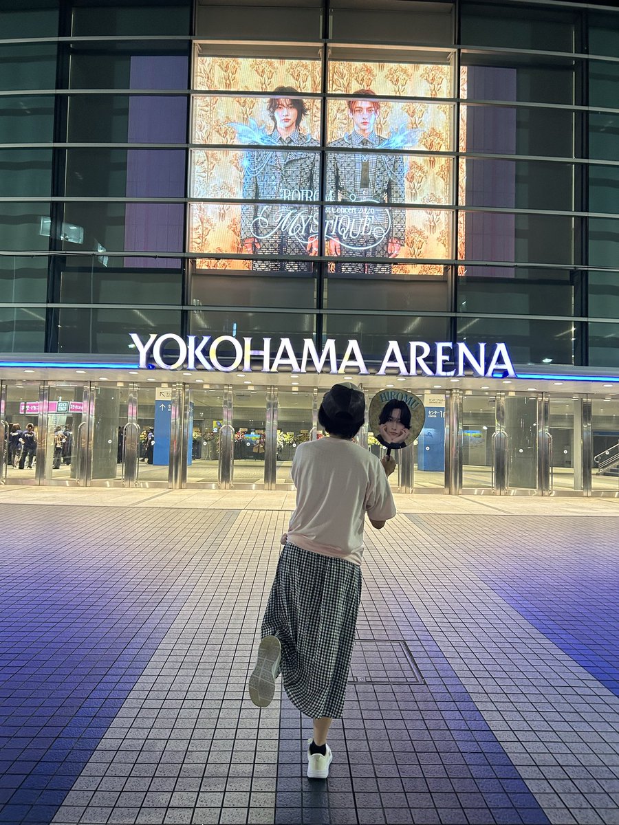 527521_a's tweet photo. 4都市FCツアー前にまたcHaRmのお友達作りたいです🫶
名古屋、東京の夜公演参戦します☺️
本多大夢くんBIG LOVE🥰
金ちゃむだけどロろちゃん箱推しです🫶
少しでも気になった方、気軽にフォローしてください♡
これを機に仲良くしてくださーい🥰
#cHaRmさんと繋がりたい
#ROIROMファンと繋がりたい https://t.co/D0GD36mkDD