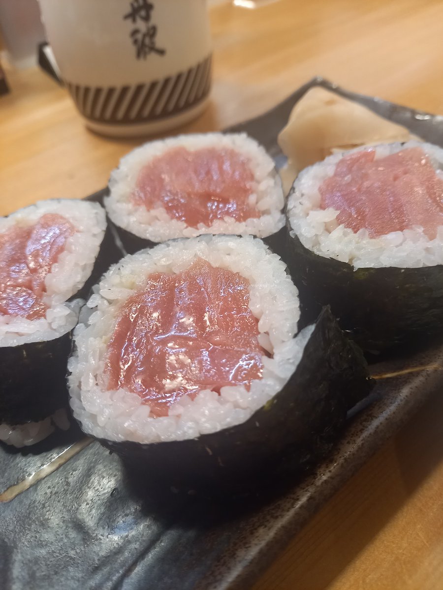 kenta1378's tweet photo. や台ずしの新メニュー
ほぼ制覇
#や台ずし https://t.co/O4zqBShniG