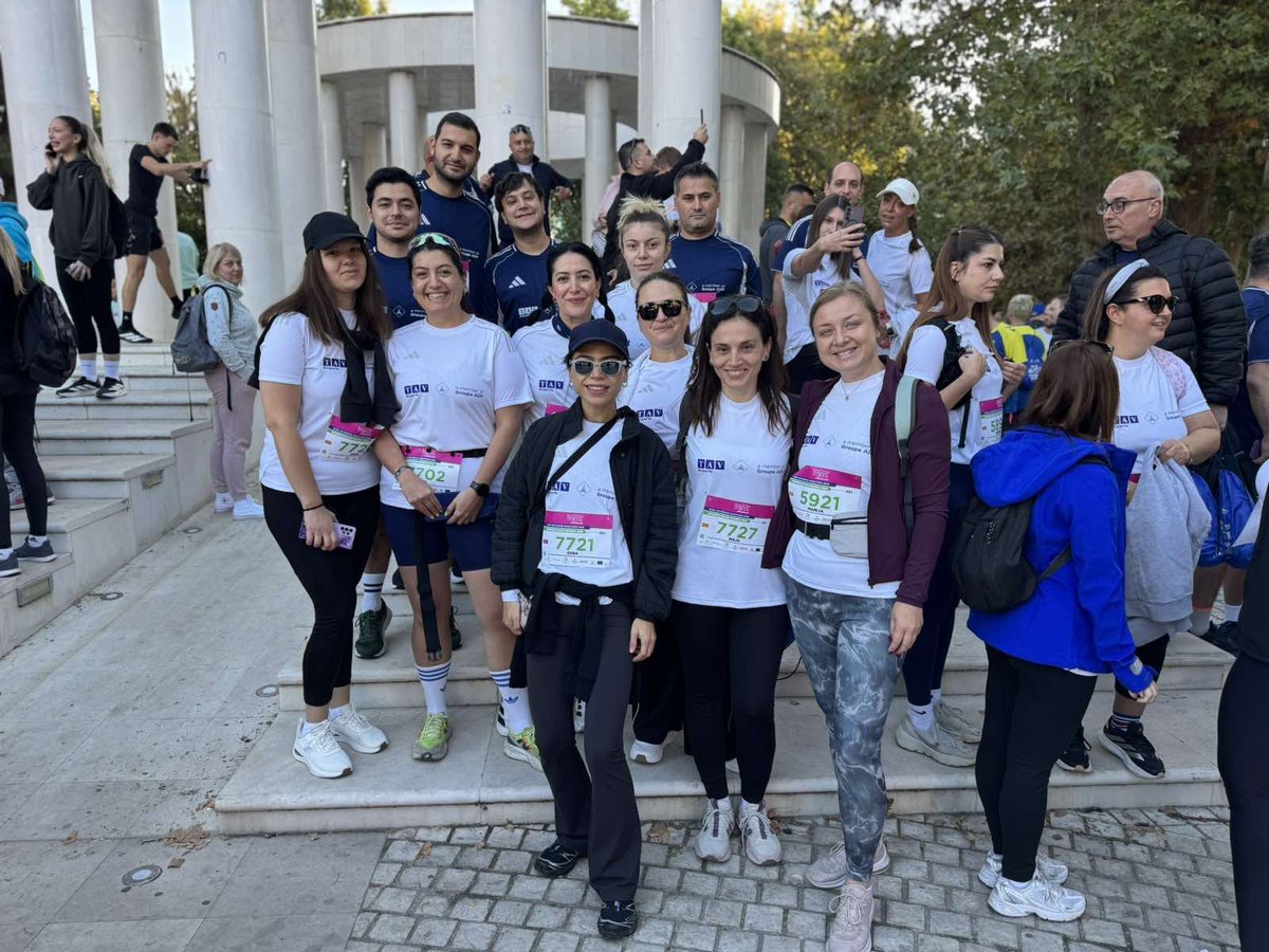 skopjeairport's tweet photo. ✈️From the runway to the raceway!🏃‍♂️🏃‍♀️👟🎽
This weekend, #TAVMacedonia team proudly joined the #WizzAirSkopjeMarathon, alongside our colleagues and guests from #TAVAirports

#skopjemarathon
#BoardingStartedRunForYourFlight #TeamSpirit #RunningWillChangeYou https://t.co/7euv4a28vy