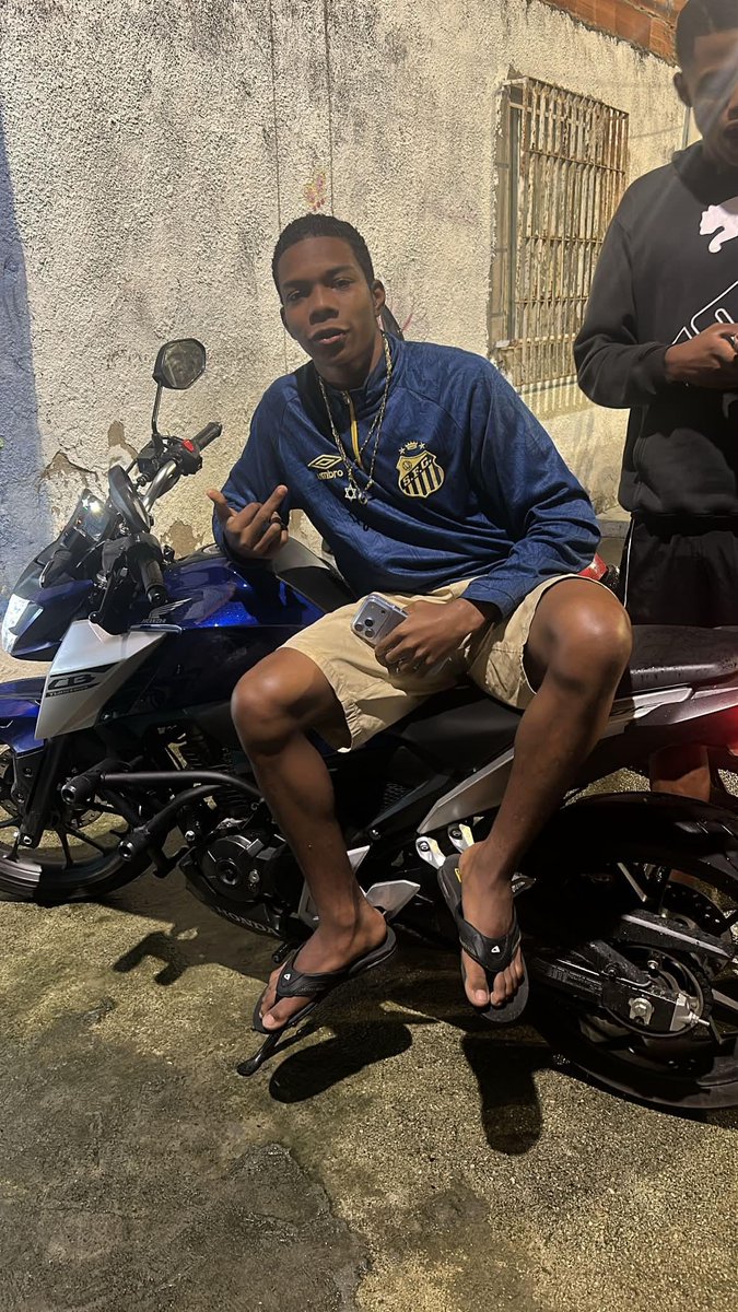 lorranbruxo's tweet photo. é só de luxo pai RLK jamela 🤟🏾😤😎💫 https://t.co/OYMC4ilfi6