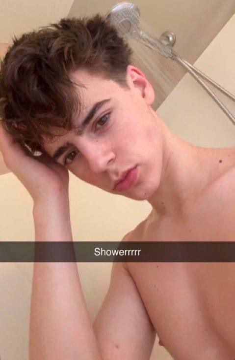 Rp1z8's tweet photo. Click the link 

🧬 ---- https://t.co/2P0jLkNknK

#minichat #anxiouspanda https://t.co/159RuRICLQ