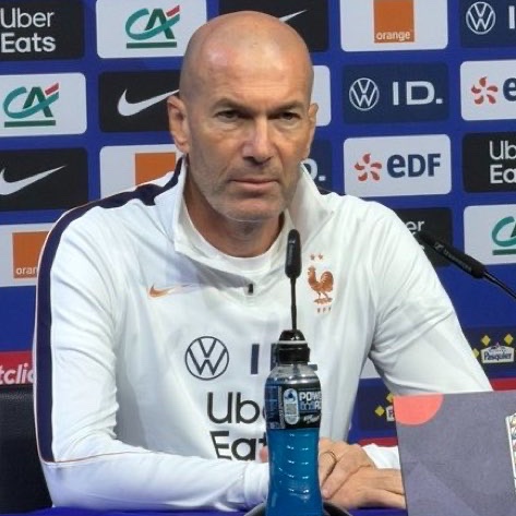 MadridXtra's tweet photo. 🚨 Zidane: “Show some respect to Cristiano Ronaldo.” https://t.co/1XWQTf7KRd