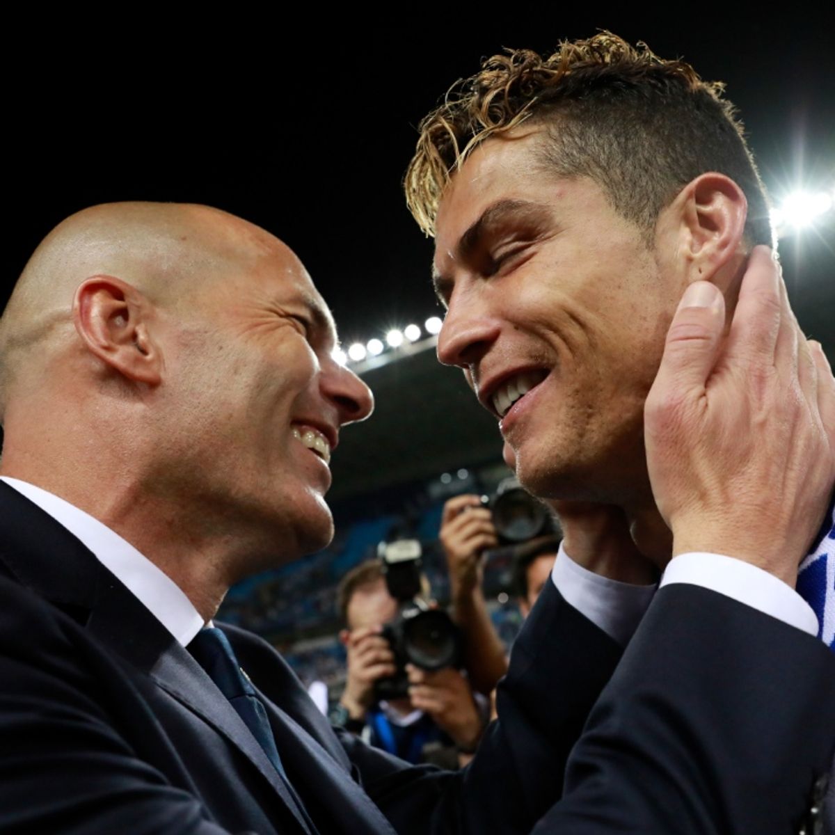 MadridXtra's tweet photo. 🚨 Zidane: “Show some respect to Cristiano Ronaldo.” https://t.co/1XWQTf7KRd
