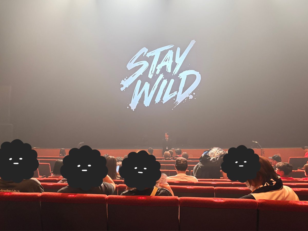 s_hstrkr's tweet photo. 全身丸見えの良いお席
あの突き動かされる感じ
最高でしたぁぁぁぁぁぁぁぁ〜

私のハンドハート🫶届いたかしら？

10月3日最高更新♡

往復710kmお疲れさまでした！

#周南市文化会館
#布袋寅泰
#STAY WILD
#赤いTシャツ https://t.co/JFBQygoPsI