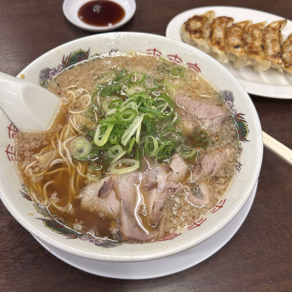 sumika376517's tweet photo. ラーメン＆餃子を久々に解禁 https://t.co/i9OxaIG0YS