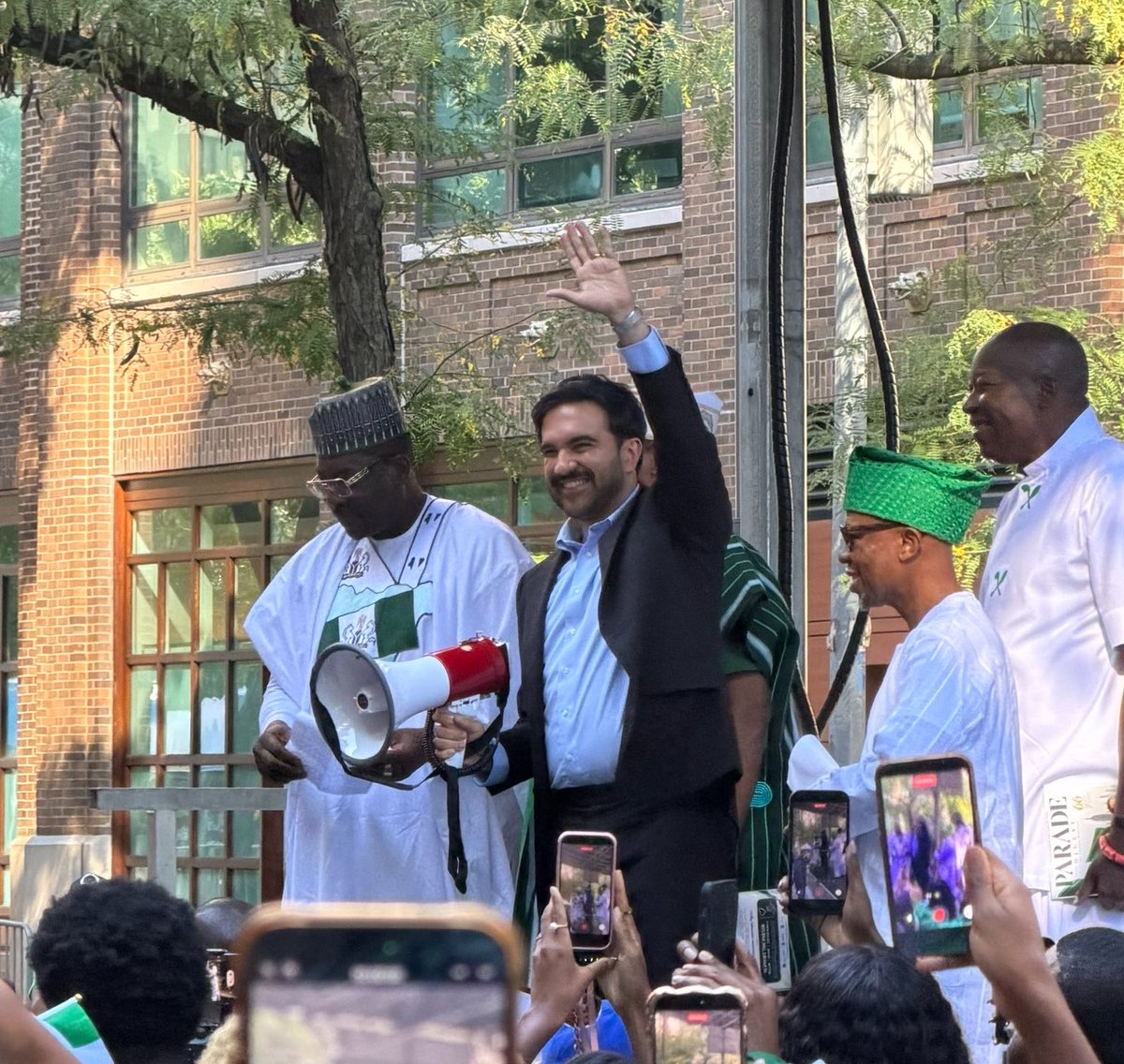 BashirAhmaad's tweet photo. NYC Mayor Zohran Mamdani showed up at the Nigerian Independence Day event in New York. He joined Nigerians and friends of Nigeria to celebrate our 66th Independence Anniversary. 👊🏾👊🏾 https://t.co/vE31pLKiln