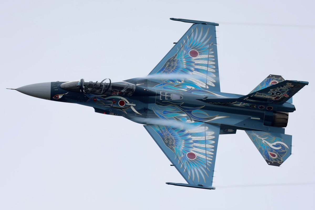 soj1203's tweet photo. 21sq機動飛行
#松島基地 
#松島基地航空祭 https://t.co/TVzkUGl4rF
