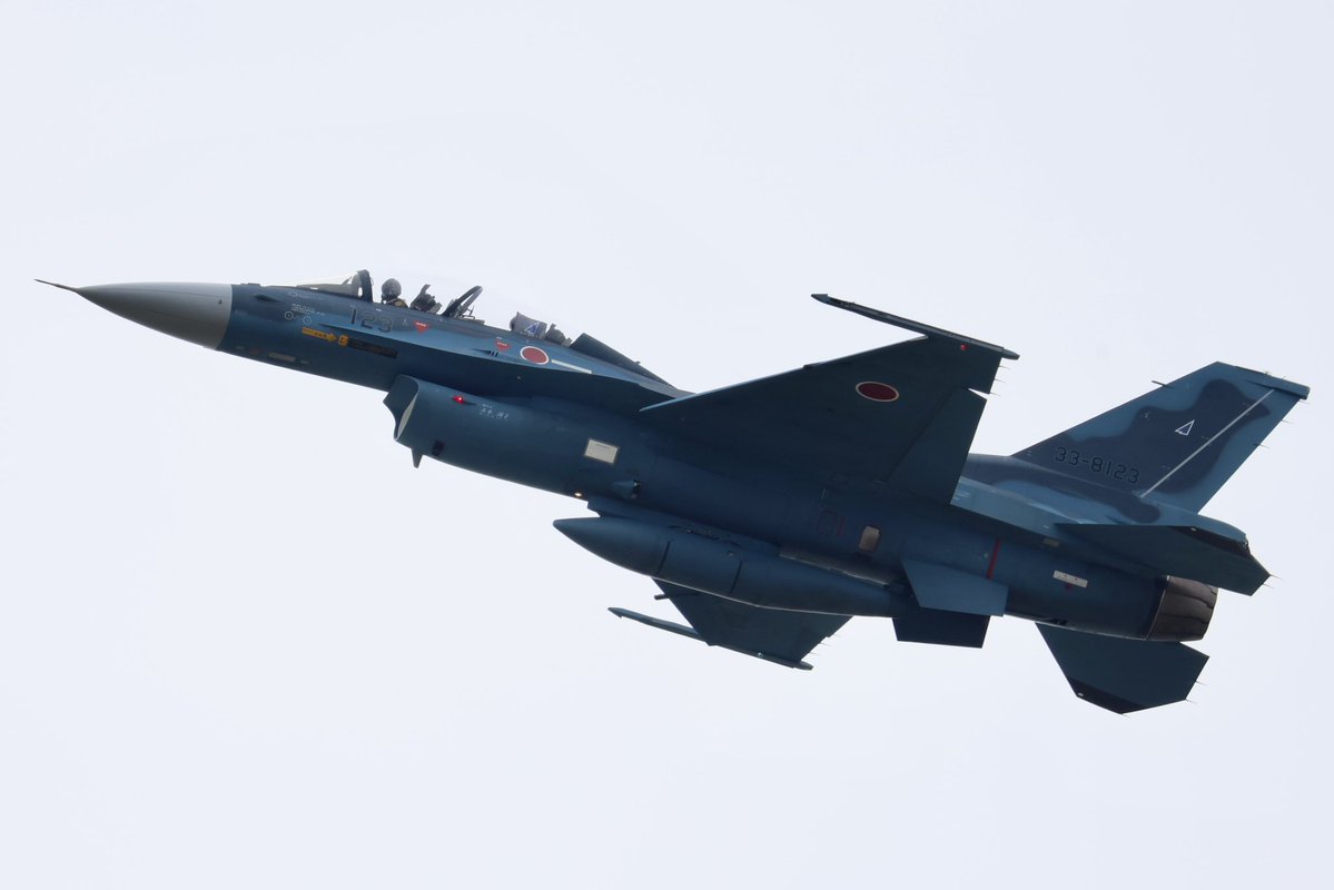 soj1203's tweet photo. 21sq機動飛行
#松島基地 
#松島基地航空祭 https://t.co/TVzkUGl4rF